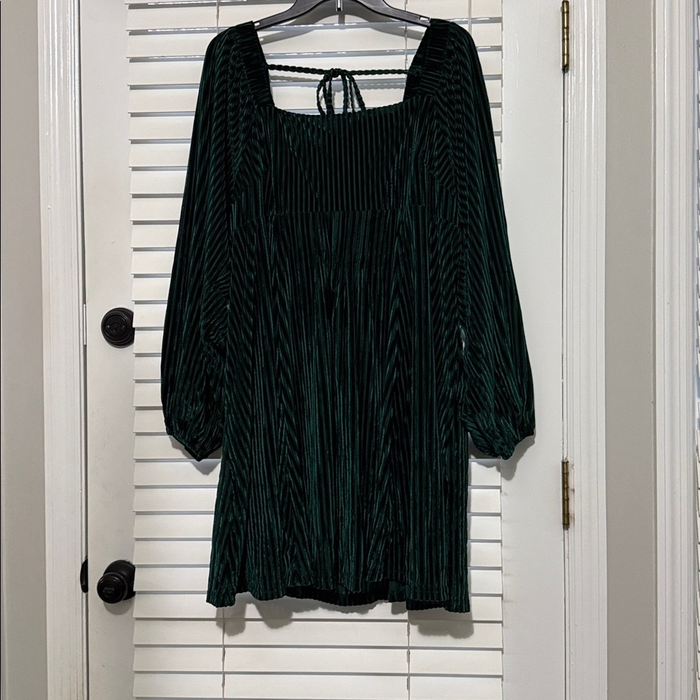 Green Velvet  Babydoll Dress - Picture 2 of 4